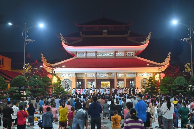 Prostrating five hundred names Bodhisattva Avalokitesvara