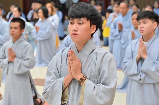 Prostrating five hundred names Bodhisattva Avalokitesvara