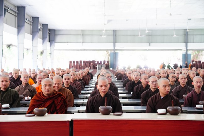 Donating to Vietnam Buddhist University in Ho Chi Minh City from NCT Talent Monk Fund