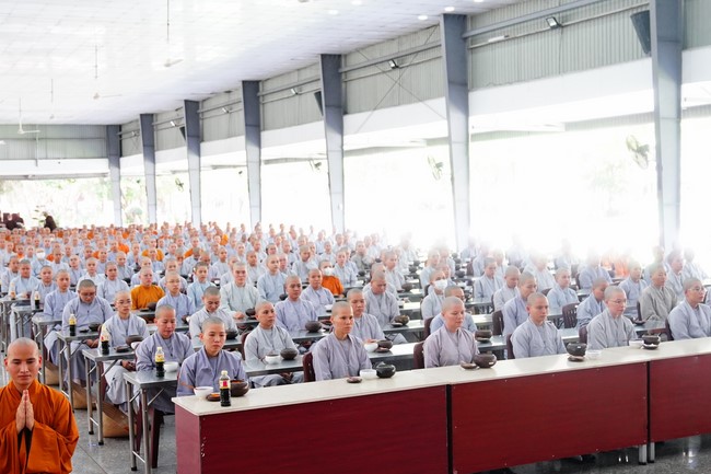 Donating to Vietnam Buddhist University in Ho Chi Minh City from NCT Talent Monk Fund