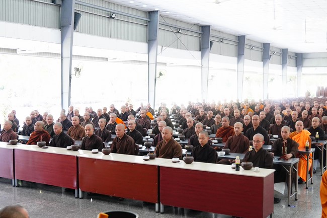 Donating to Vietnam Buddhist University in Ho Chi Minh City from NCT Talent Monk Fund