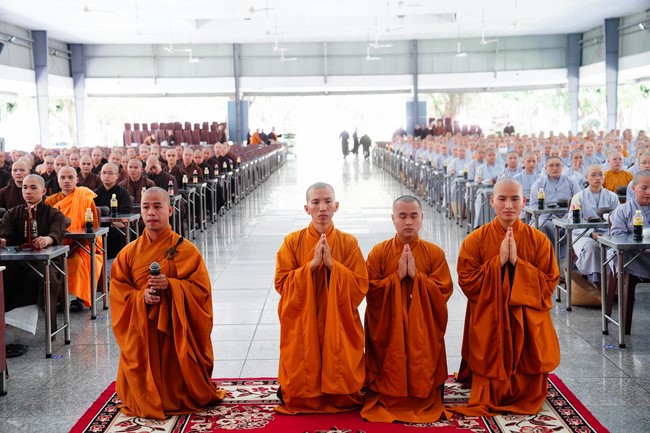 Donating to Vietnam Buddhist University in Ho Chi Minh City from NCT Talent Monk Fund