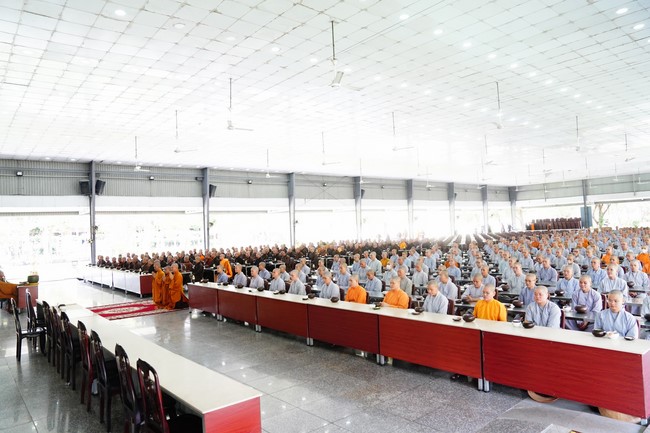 Donating to Vietnam Buddhist University in Ho Chi Minh City from NCT Talent Monk Fund