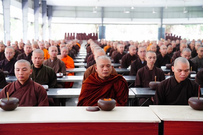 Donating to Vietnam Buddhist University in Ho Chi Minh City from NCT Talent Monk Fund