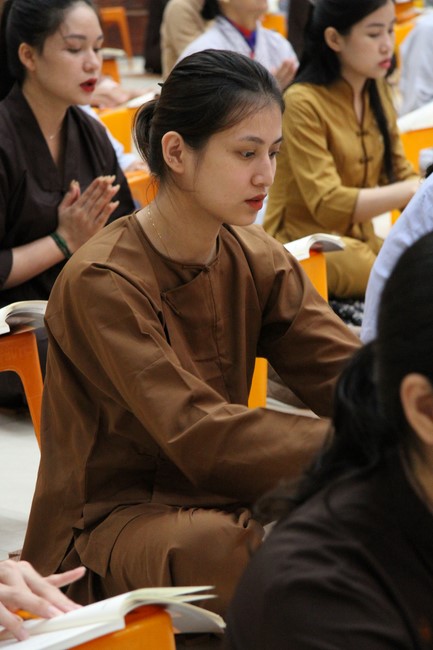 Repentance Ceremony at Giai Lam Pagoda - Ha Tinh