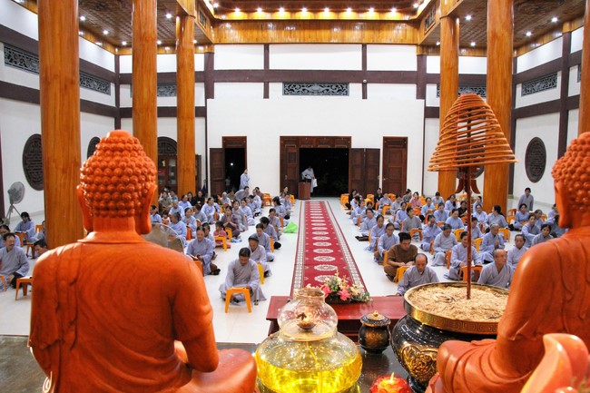 Repentance Ceremony at Giai Lam Pagoda - Ha Tinh