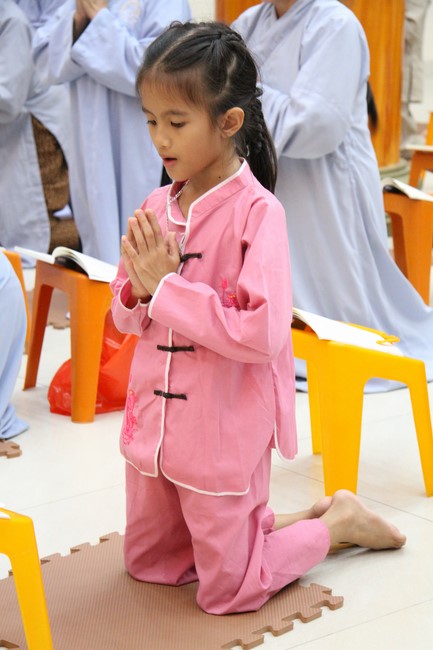 Repentance Ceremony at Giai Lam Pagoda - Ha Tinh