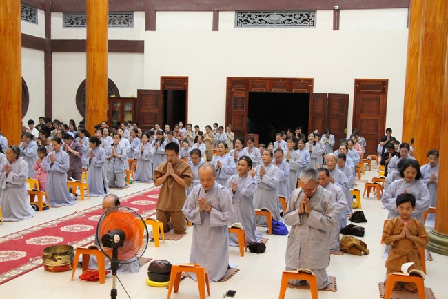 Repentance Ceremony at Giai Lam Pagoda - Ha Tinh