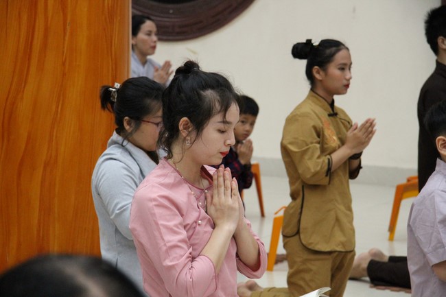 Repentance Ceremony at Giai Lam Pagoda - Ha Tinh