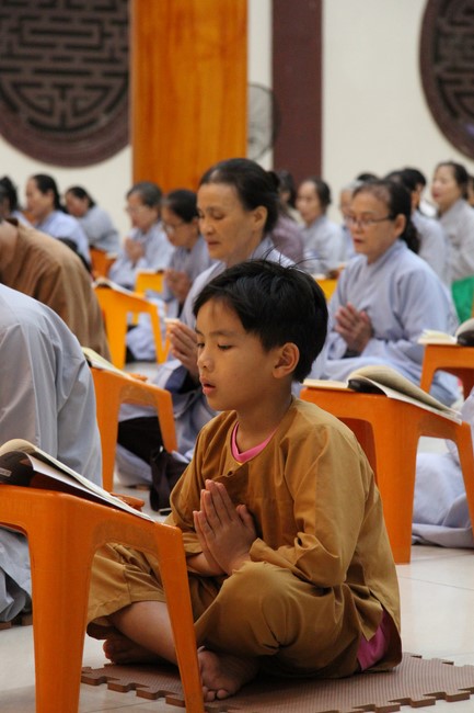 Repentance Ceremony at Giai Lam Pagoda - Ha Tinh