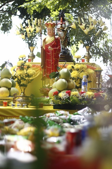 One- day Practice and a requiem ritual at Giai Lam Pagoda - Ha Tinh
