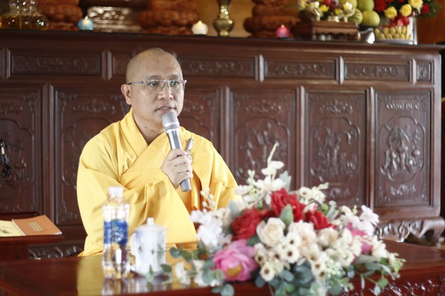 One- day Practice and a requiem ritual at Giai Lam Pagoda - Ha Tinh