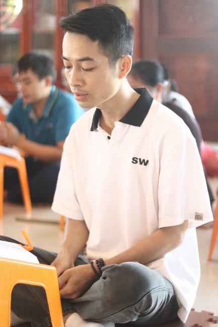 One- day Practice and a requiem ritual at Giai Lam Pagoda - Ha Tinh