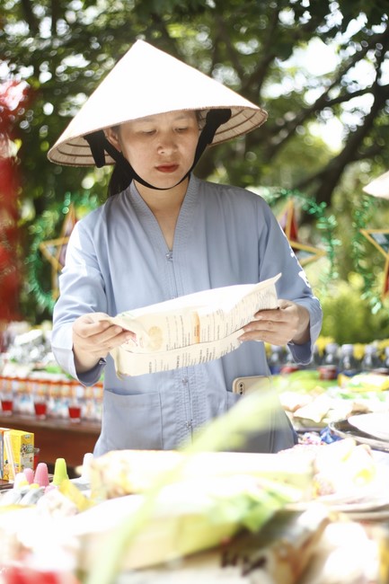 One- day Practice and a requiem ritual at Giai Lam Pagoda - Ha Tinh