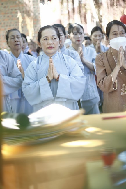 One- day Practice and a requiem ritual at Giai Lam Pagoda - Ha Tinh