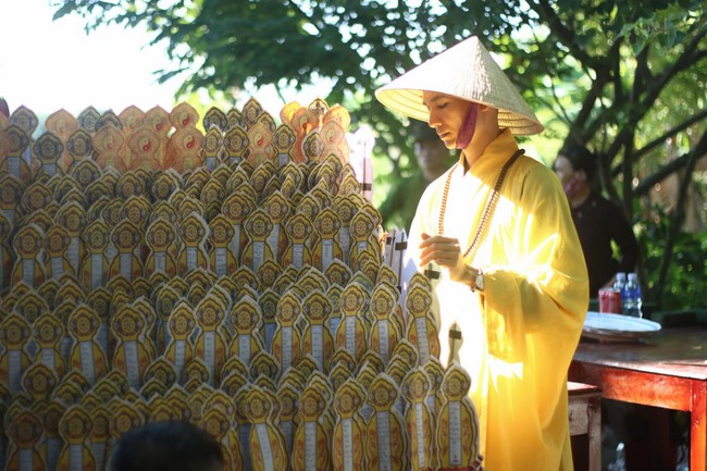 One- day Practice and a requiem ritual at Giai Lam Pagoda - Ha Tinh