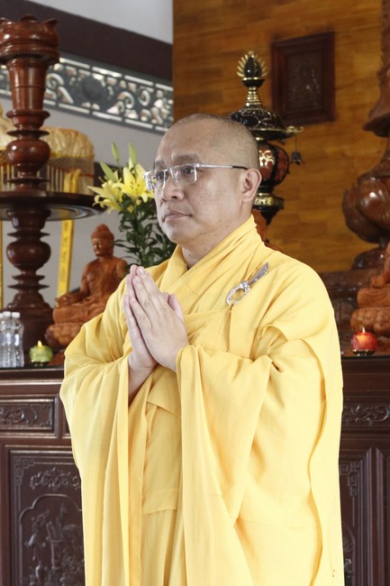 One- day Practice and a requiem ritual at Giai Lam Pagoda - Ha Tinh