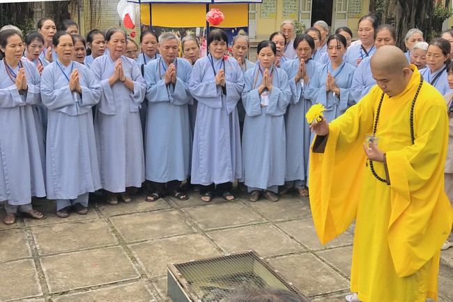 Chùa Đống Cao – Thanh Hóa: Tu niệm Phật một ngày