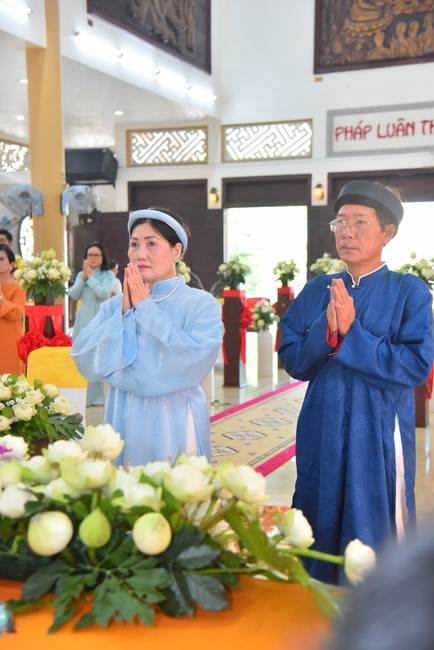 Wedding Ceremony at the pagoda