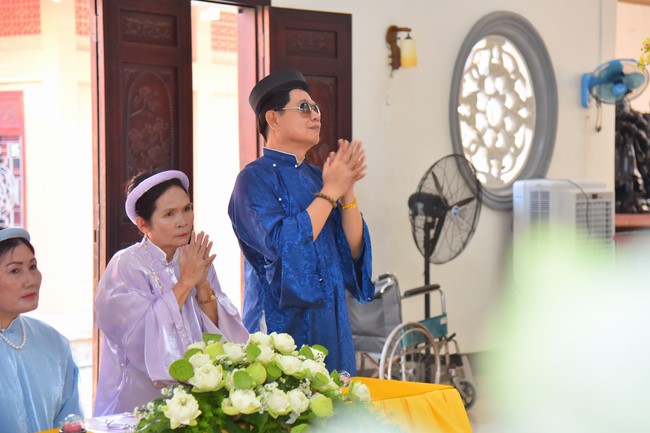Wedding Ceremony at the pagoda