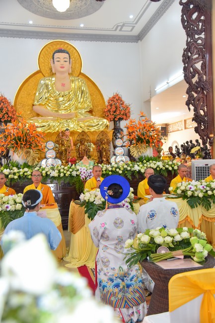 Wedding Ceremony at the pagoda