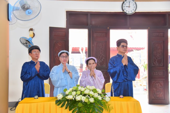 Wedding Ceremony at the pagoda