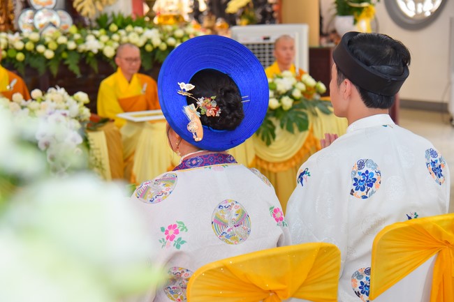Wedding Ceremony at the pagoda