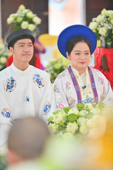 Wedding Ceremony at the pagoda