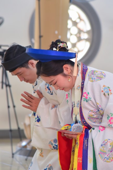 Wedding Ceremony at the pagoda