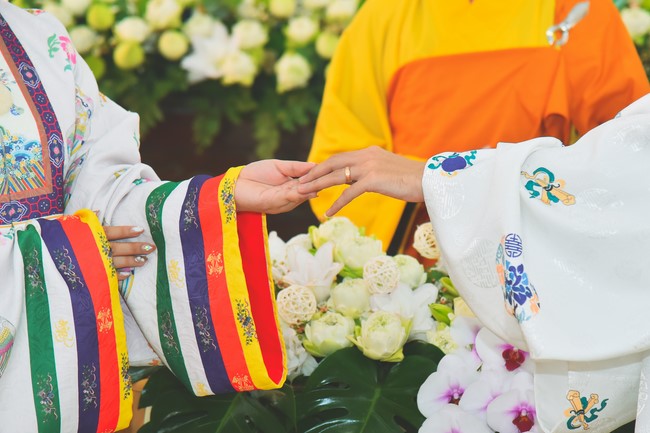 Wedding Ceremony at the pagoda