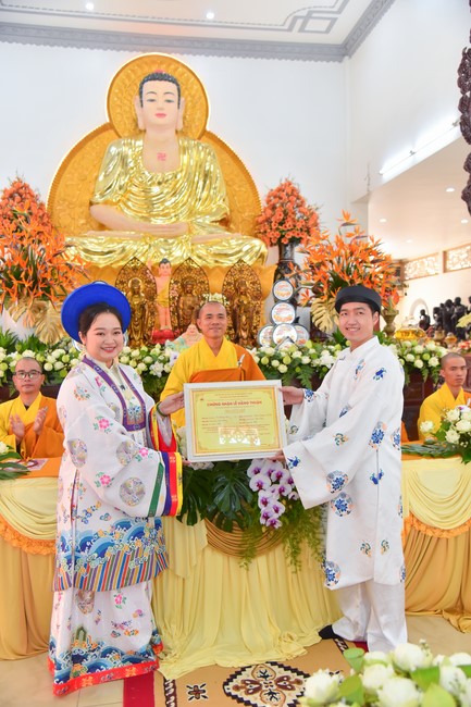 Wedding Ceremony at the pagoda