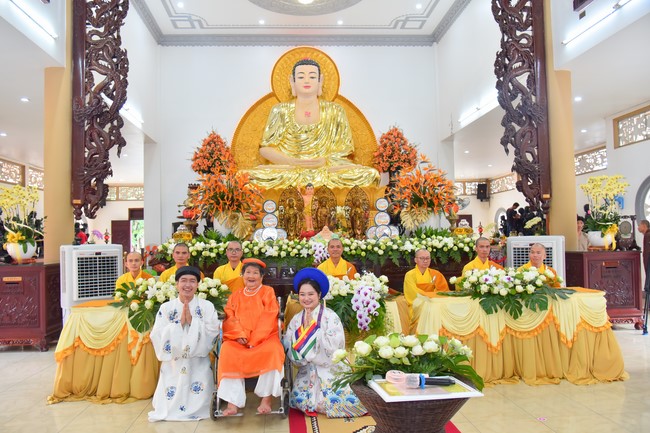 Wedding Ceremony at the pagoda