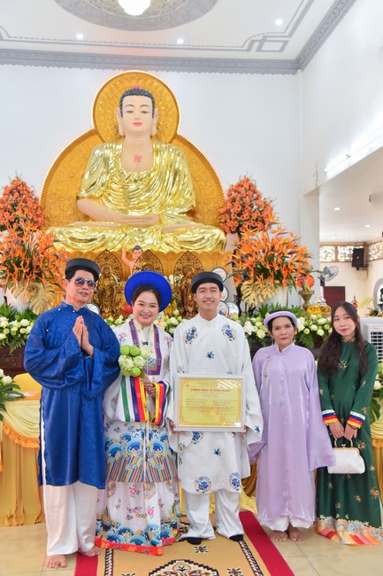 Wedding Ceremony at the pagoda