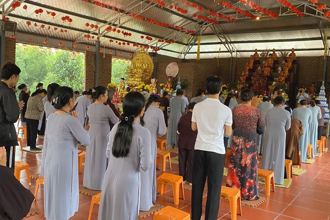 Three-Jewel Refuge Ceremony at Dai Co Viet Pagoda – Yen Bai