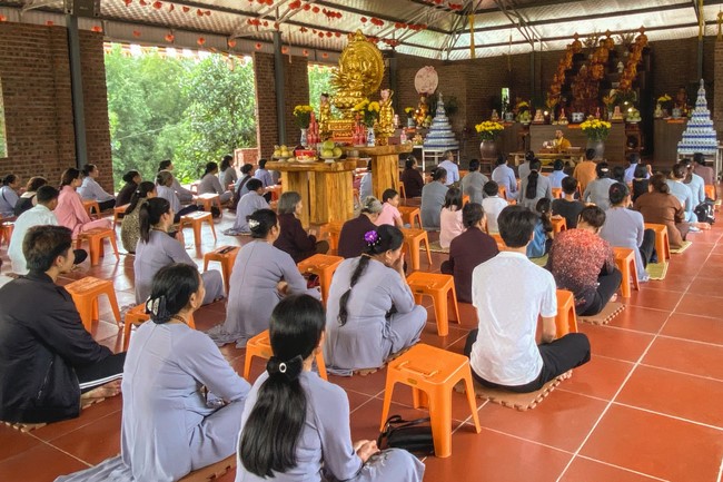 Three-Jewel Refuge Ceremony at Dai Co Viet Pagoda – Yen Bai