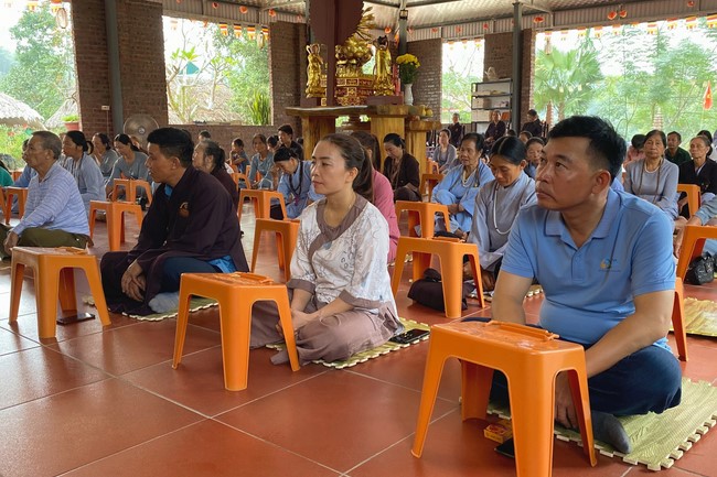 Three-Jewel Refuge Ceremony at Dai Co Viet Pagoda – Yen Bai