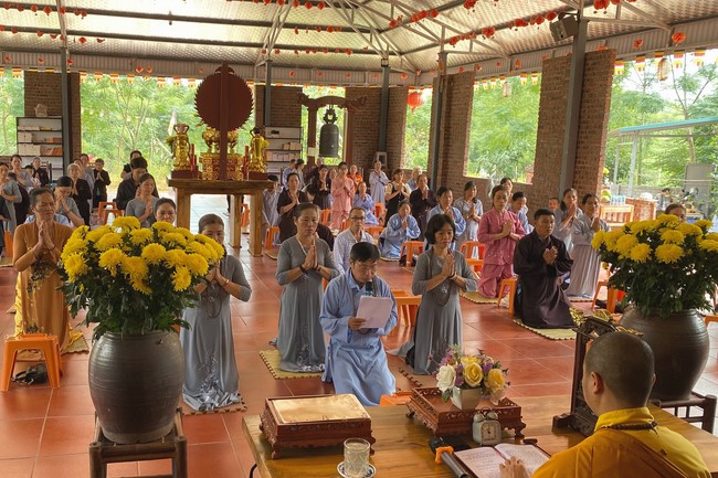 Three-Jewel Refuge Ceremony at Dai Co Viet Pagoda – Yen Bai