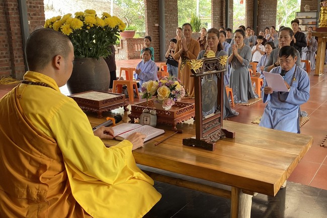 Three-Jewel Refuge Ceremony at Dai Co Viet Pagoda – Yen Bai