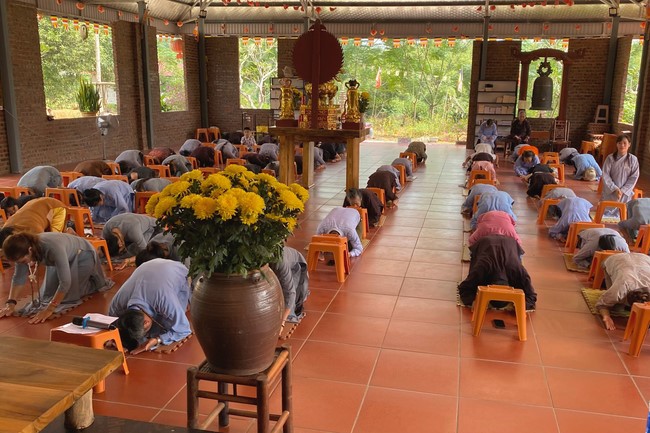 Three-Jewel Refuge Ceremony at Dai Co Viet Pagoda – Yen Bai