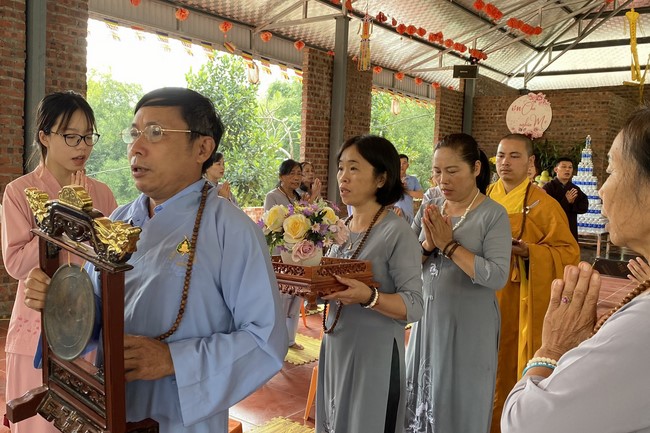 Three-Jewel Refuge Ceremony at Dai Co Viet Pagoda – Yen Bai