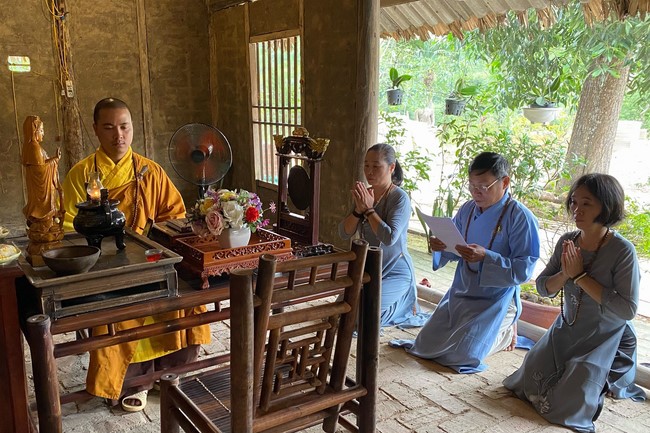 Three-Jewel Refuge Ceremony at Dai Co Viet Pagoda – Yen Bai