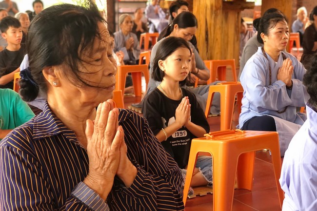 Three-Jewel Refuge Ceremony at Dai Co Viet Pagoda – Yen Bai