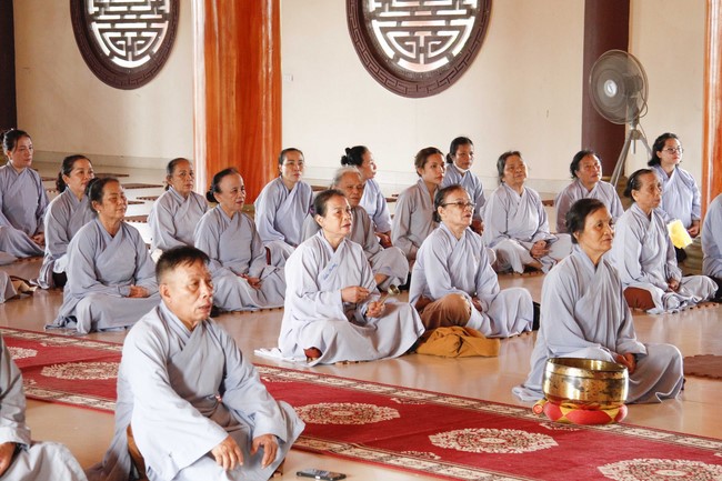 One-Day Practice at Giai Lam Pagoda - Ha Tinh
