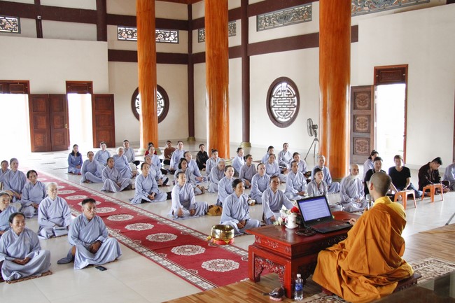 One-Day Practice at Giai Lam Pagoda - Ha Tinh