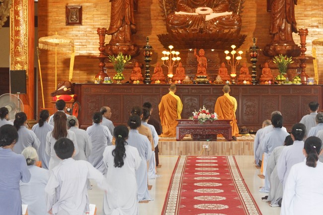 One-Day Practice at Giai Lam Pagoda - Ha Tinh