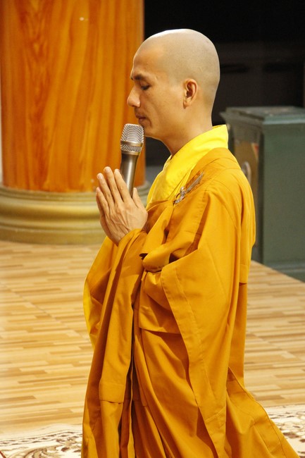 One-Day Practice at Giai Lam Pagoda - Ha Tinh