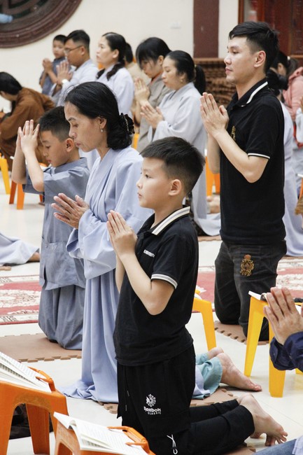 One-Day Practice at Giai Lam Pagoda - Ha Tinh