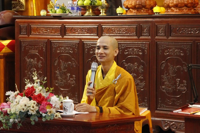 One-Day Practice at Giai Lam Pagoda - Ha Tinh