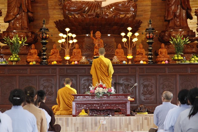 One-Day Practice at Giai Lam Pagoda - Ha Tinh