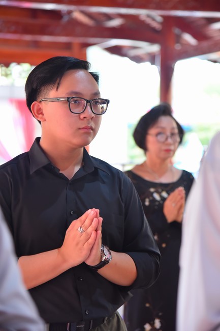 Wedding Ceremony at the pagoda